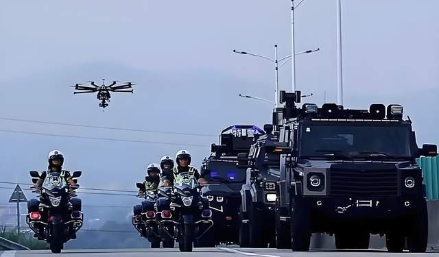 无人机防爆反恐：科技赋能安全新纪元！(图1)